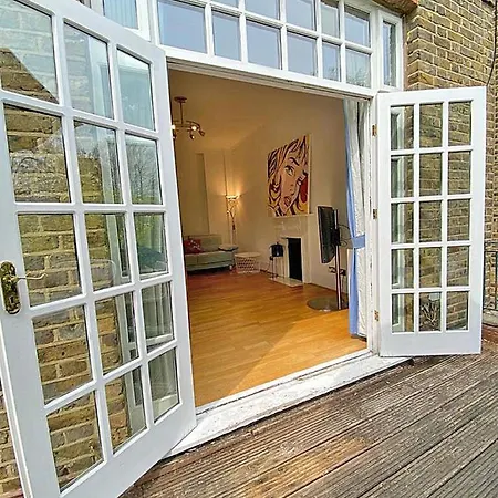 Amazing Holidays Home With A Terrace Londres Exterior foto
