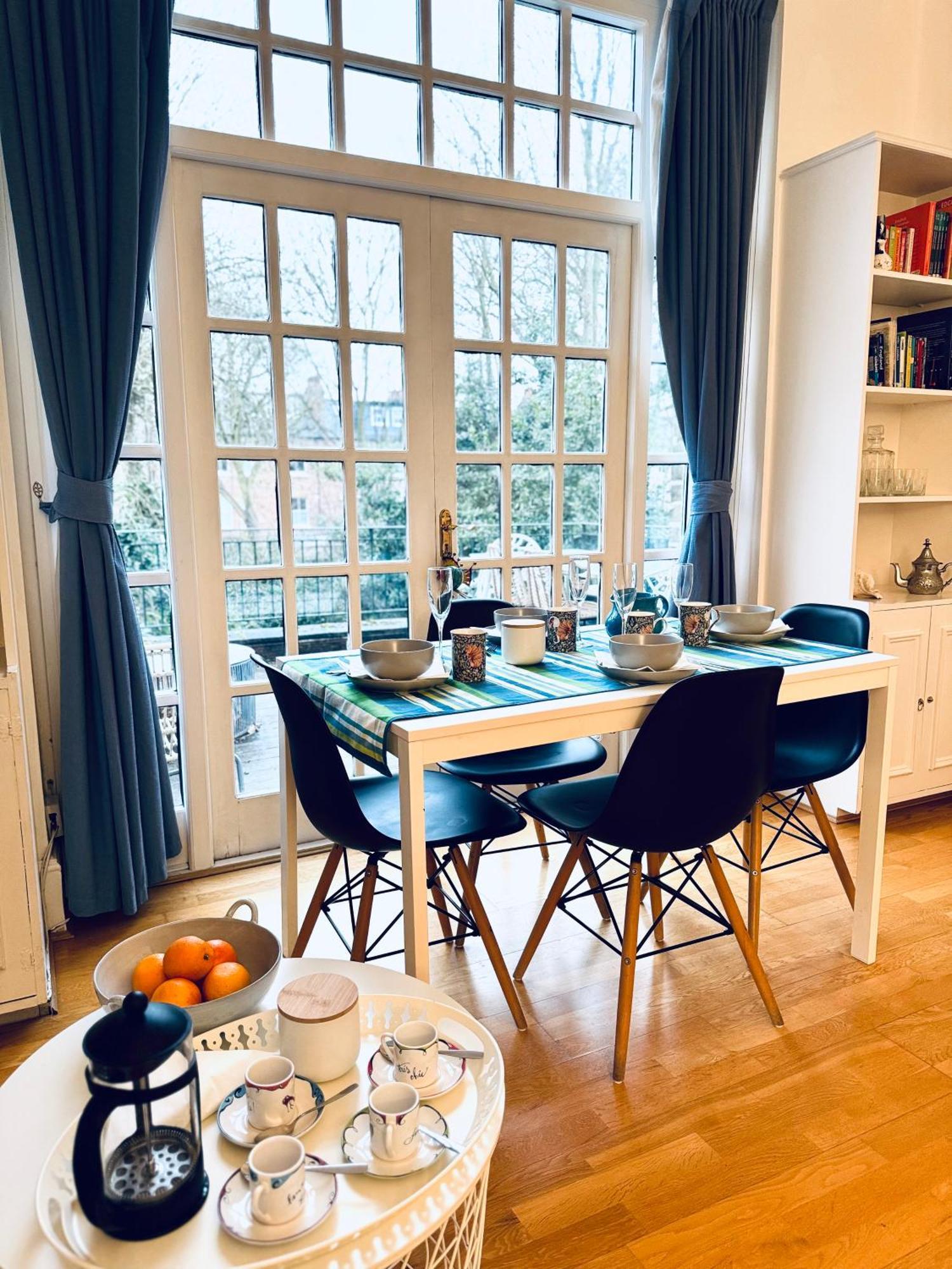 Amazing Holidays With A Terrace Londres